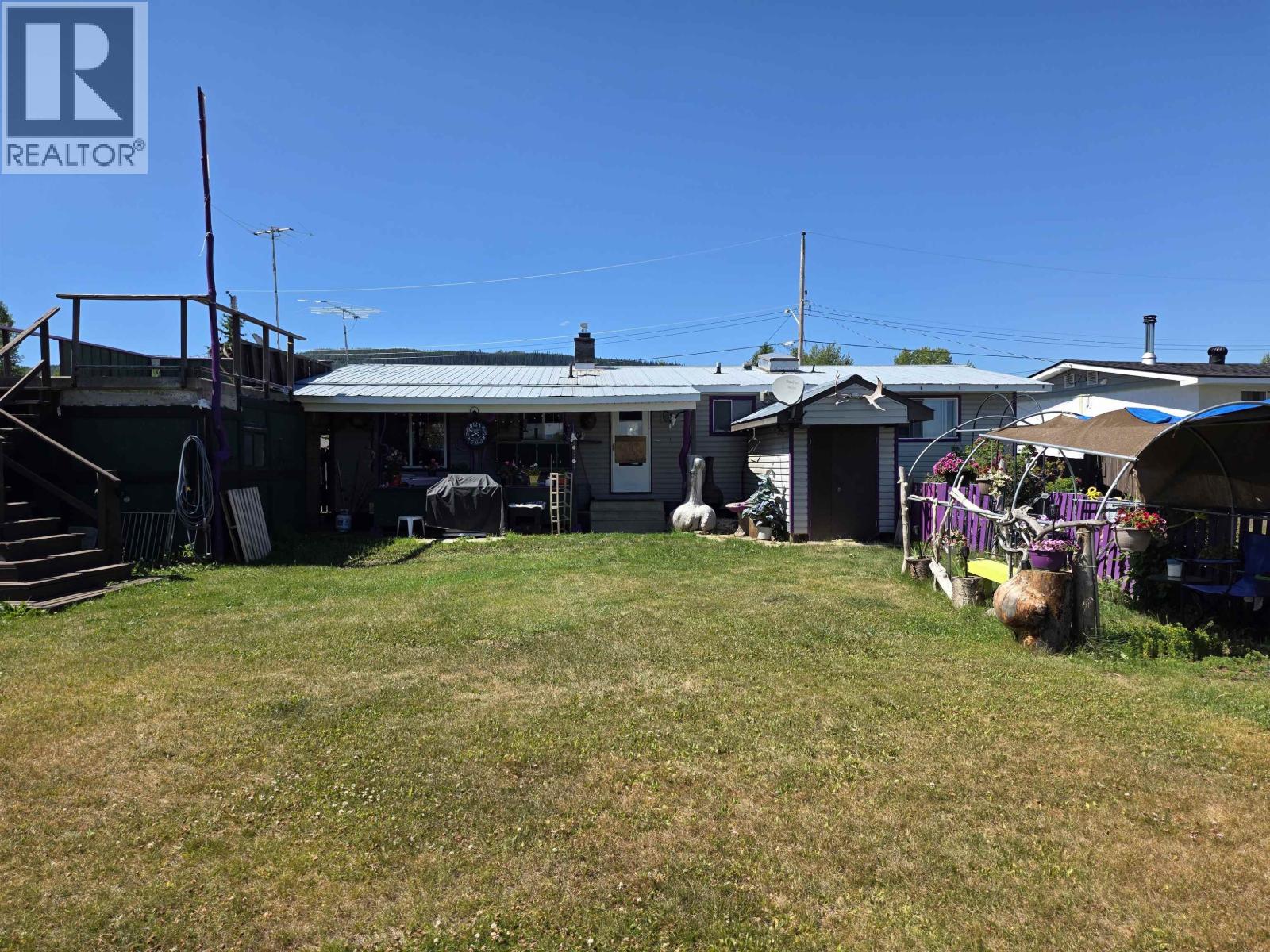 15 HARMON CRESCENT - 36