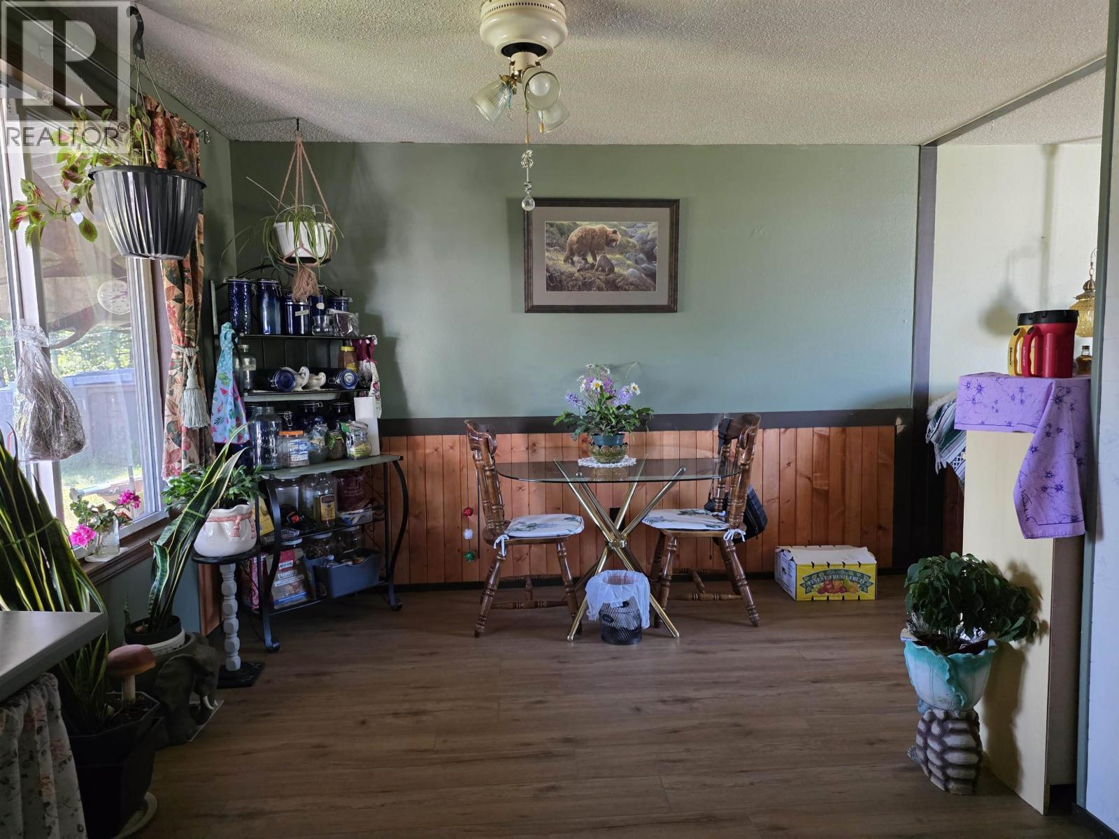 15 HARMON CRESCENT - 8