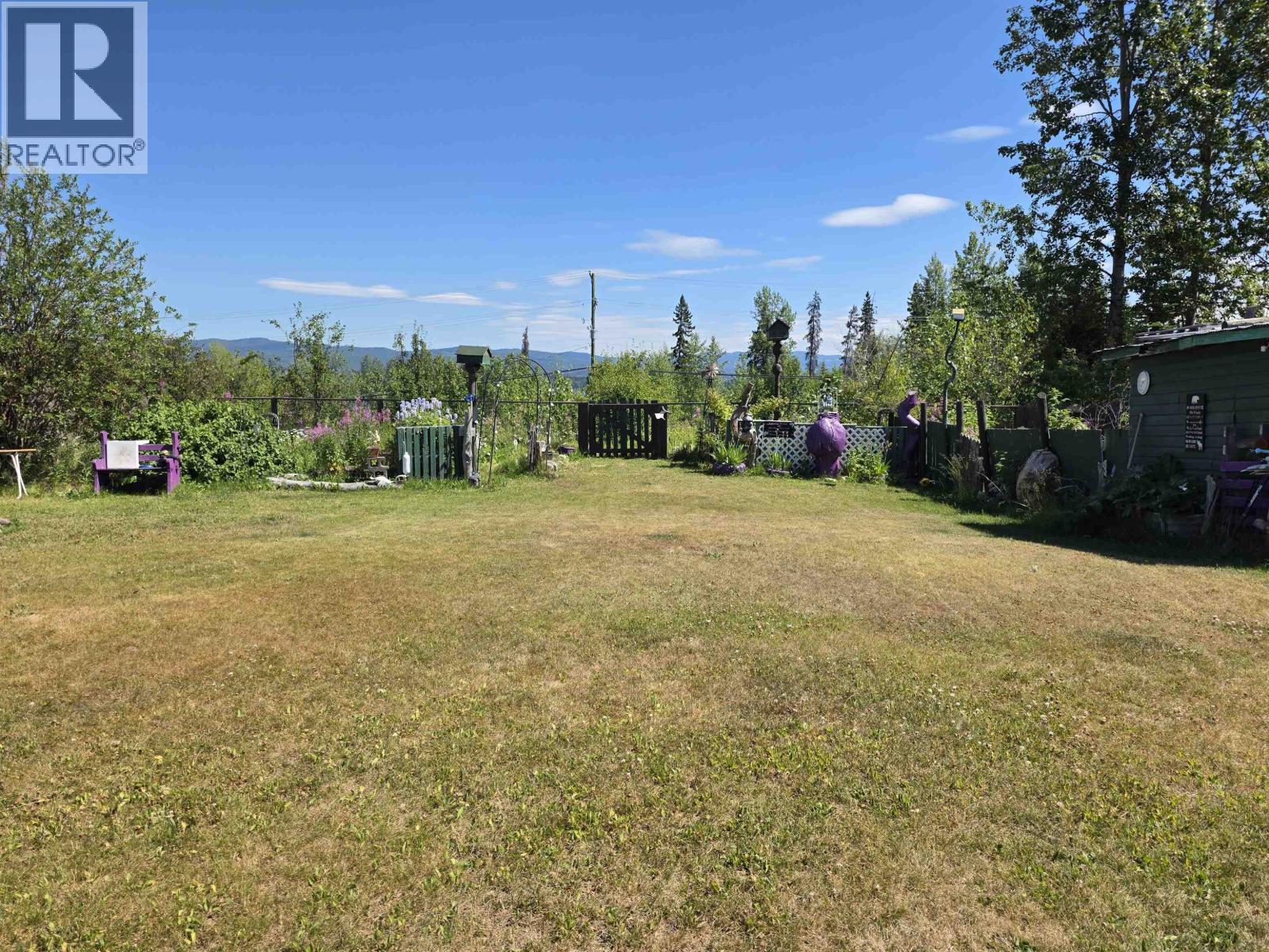 15 HARMON CRESCENT - 26