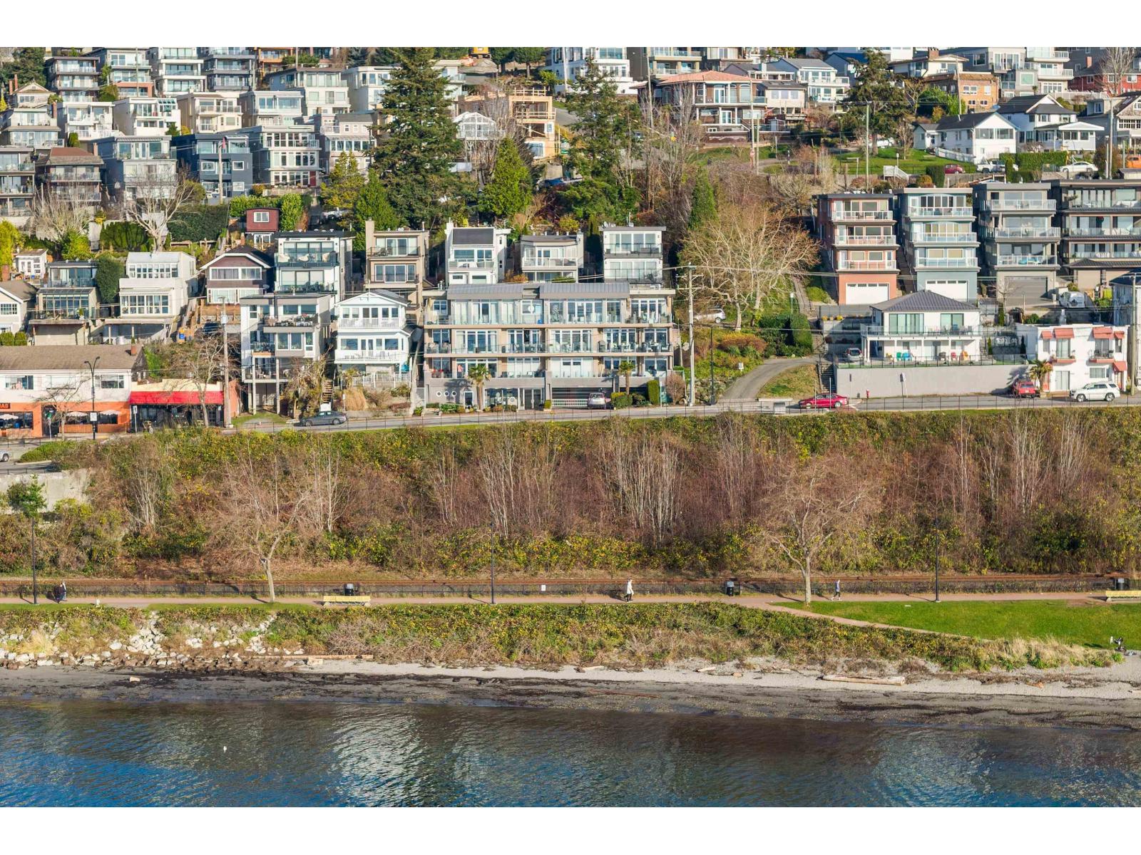 201 15097 MARINE DRIVE, White Rock