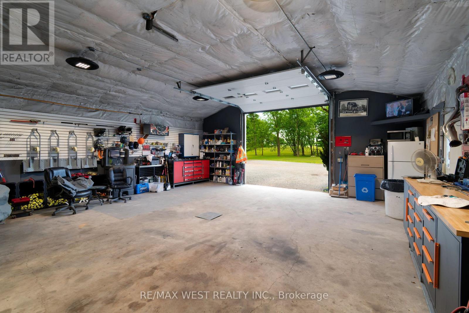 7324 HIGHWAY 9 ROAD - 35