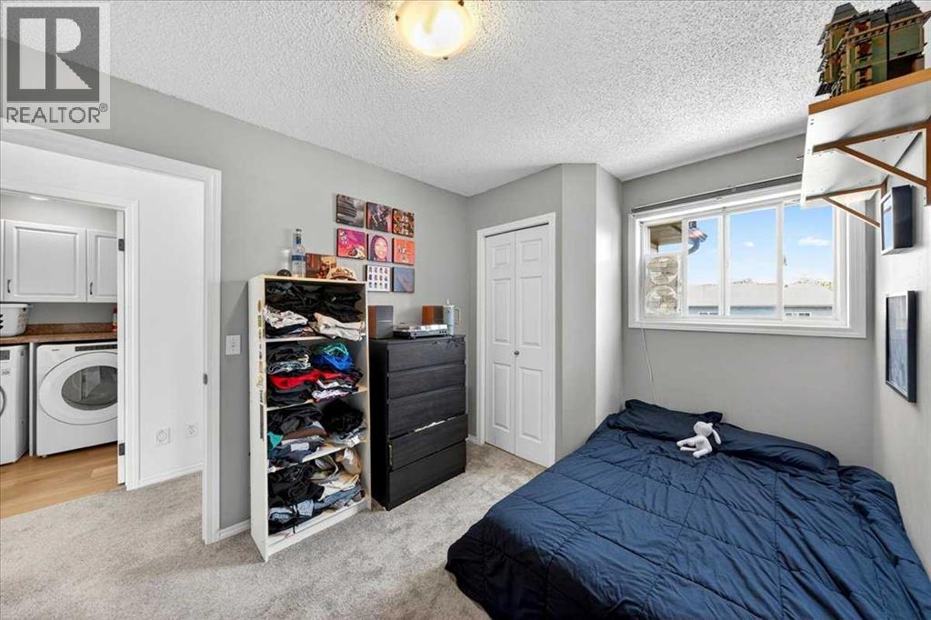 194 Everoak Gardens SW - 32