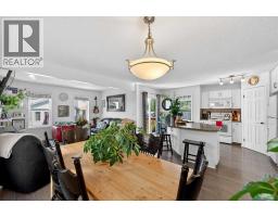 194 Everoak Gardens SW - photo 5