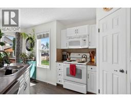 194 Everoak Gardens SW - photo 8