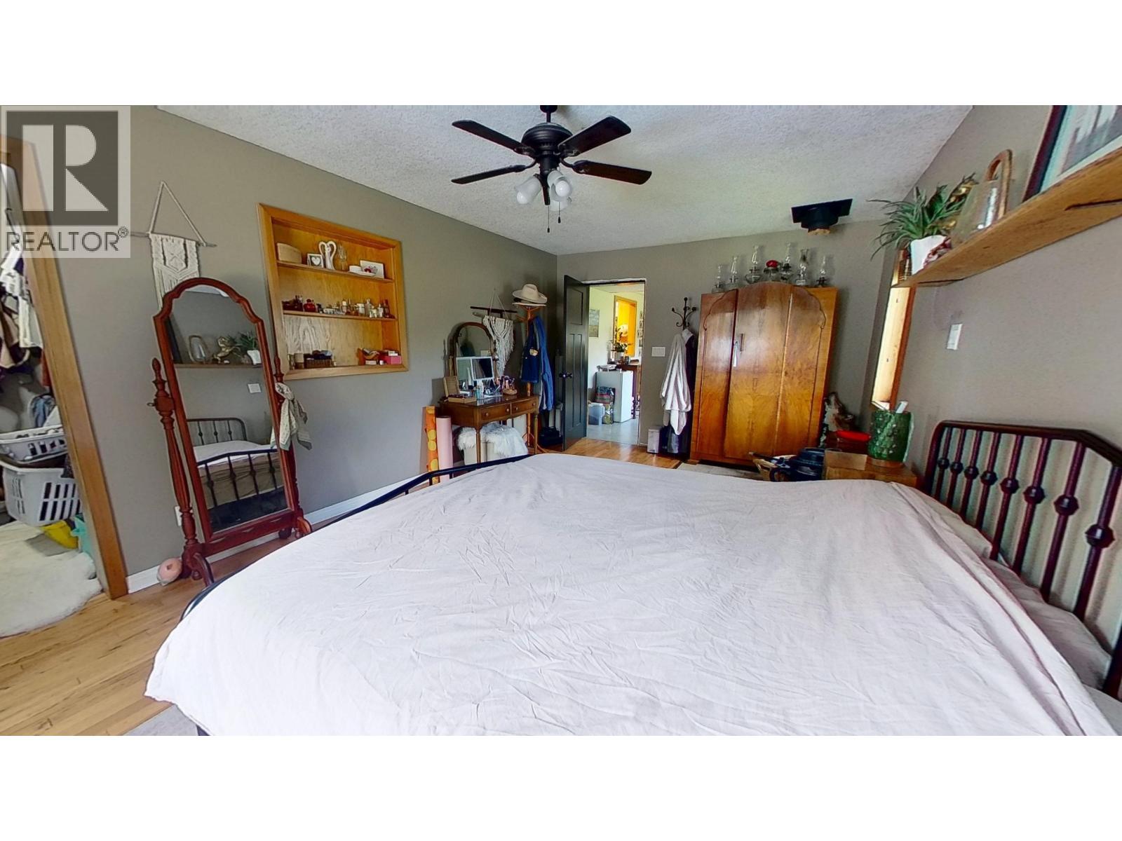 13346 29 HIGHWAY - 12