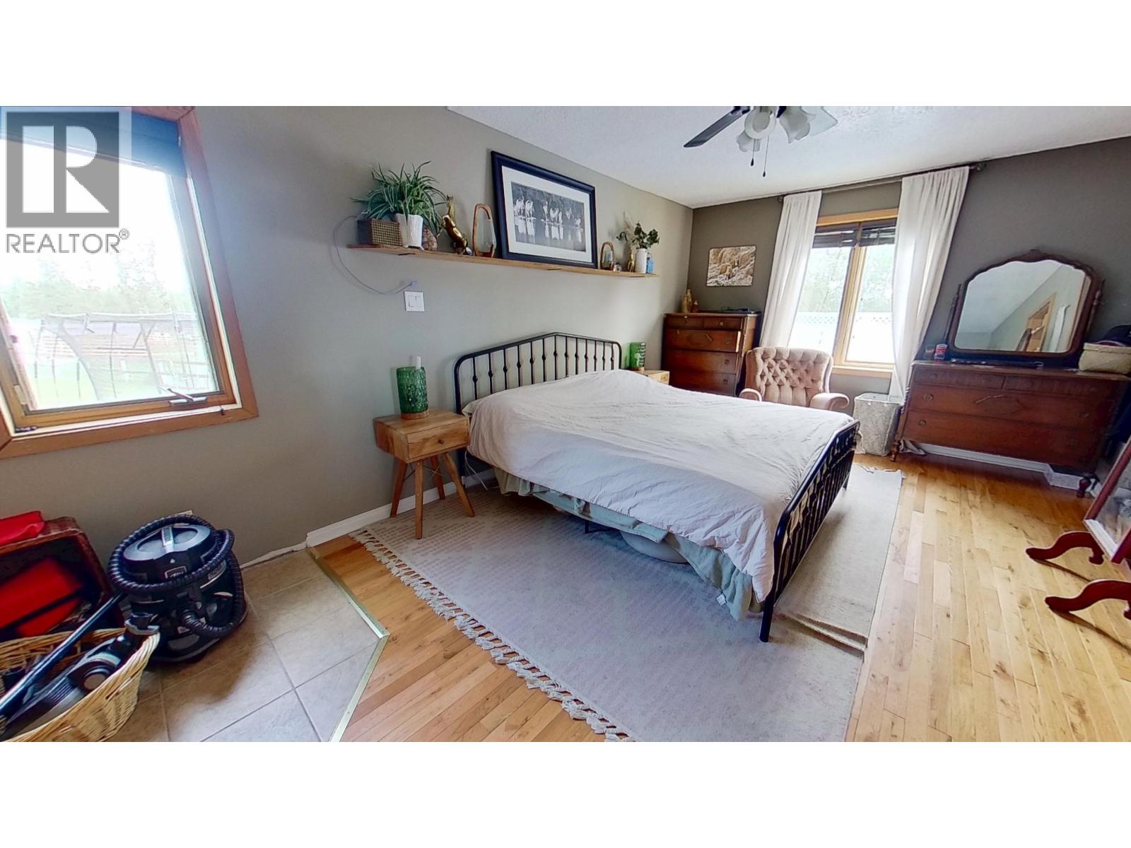 13346 29 HIGHWAY - 11