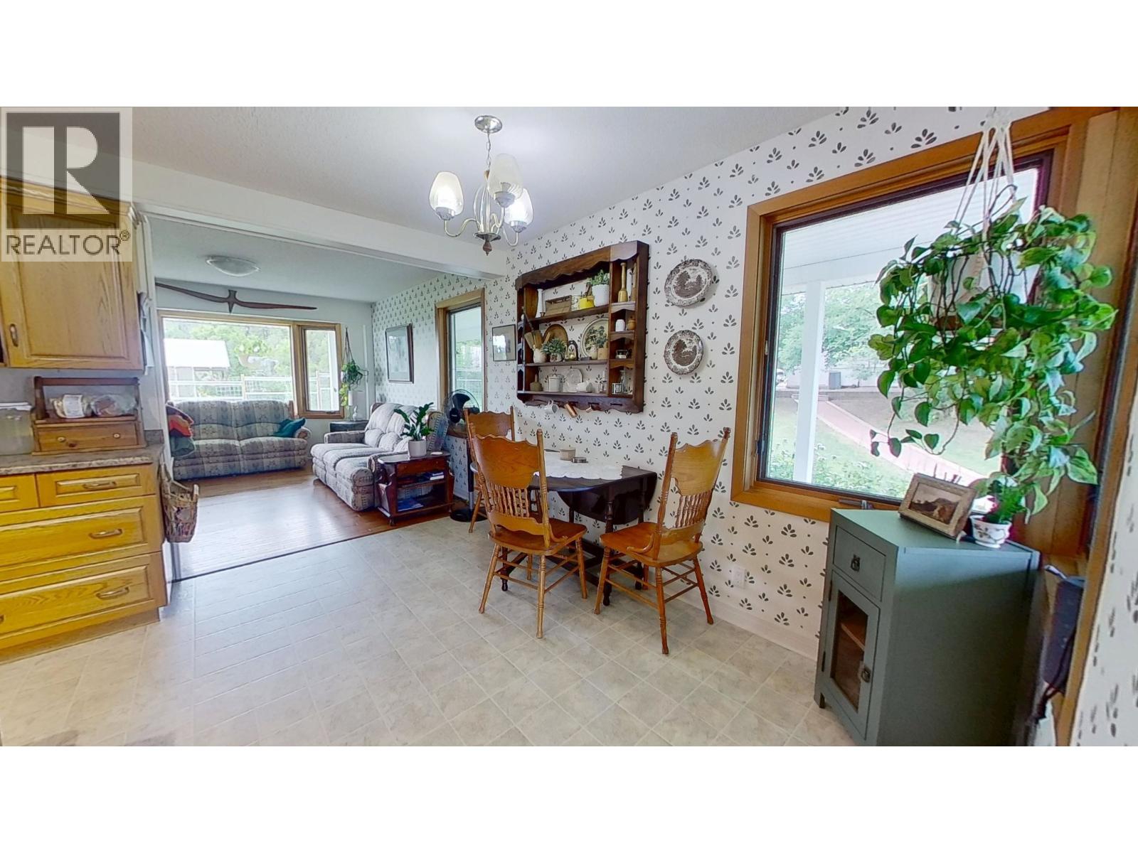 13346 29 HIGHWAY - 15