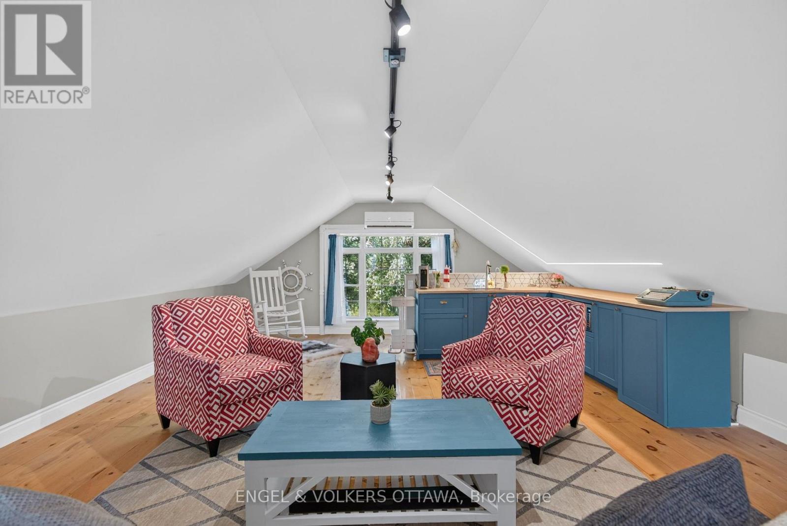 6881 SPARKLING LAKE WAY - Image 11