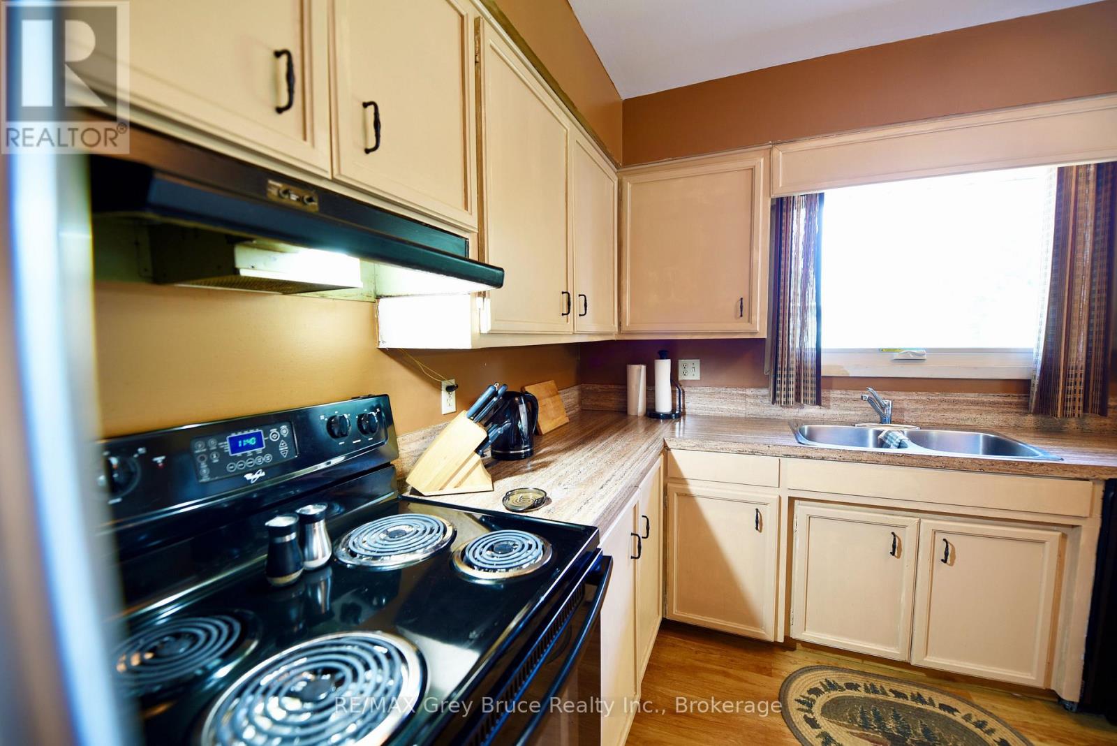 2 WEBSTER STREET - 20