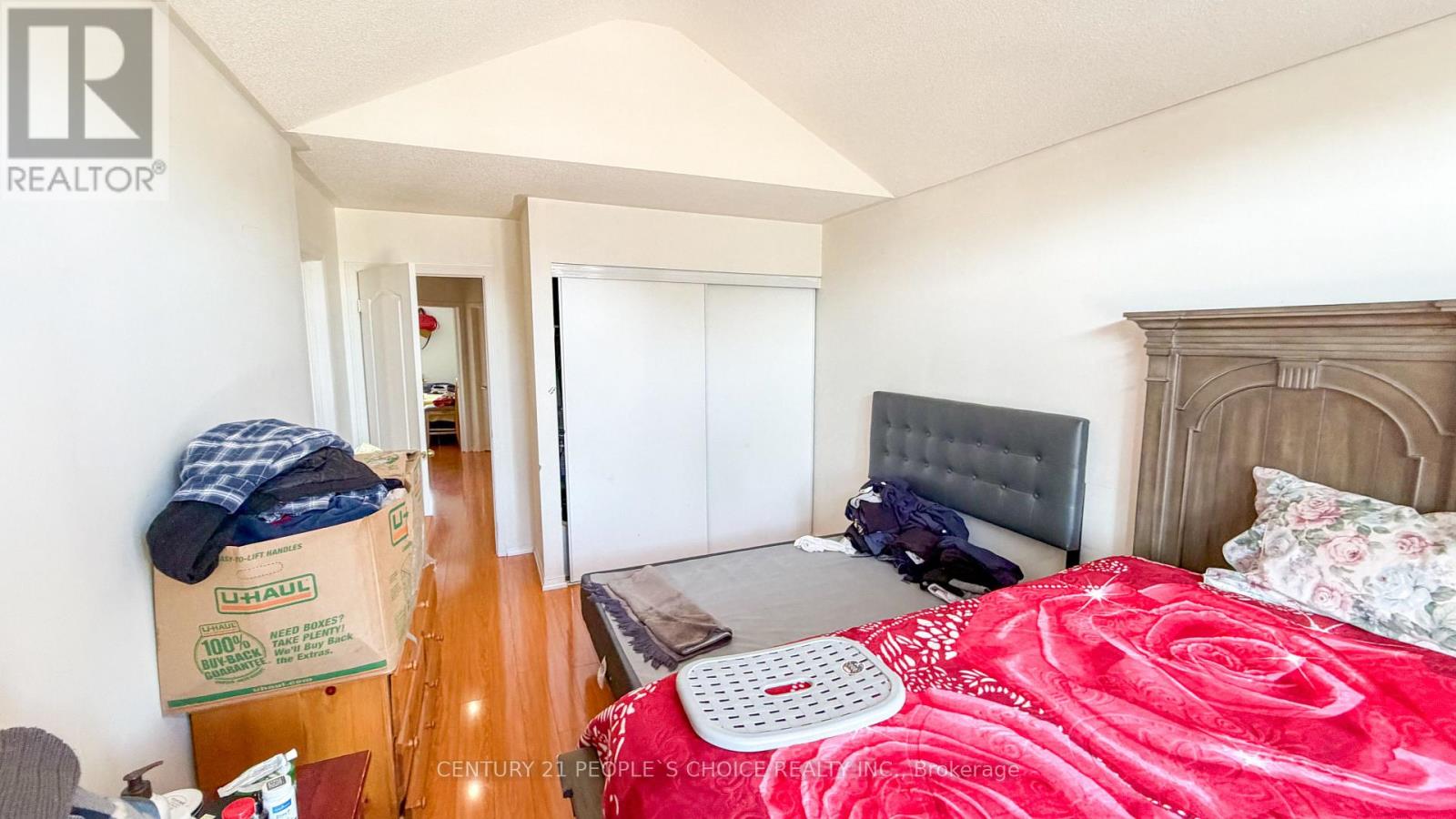 20 BELINDA DRIVE - 23