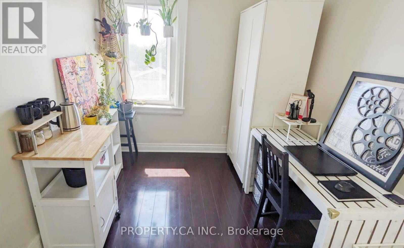 358 MCROBERTS AVENUE - Image 9