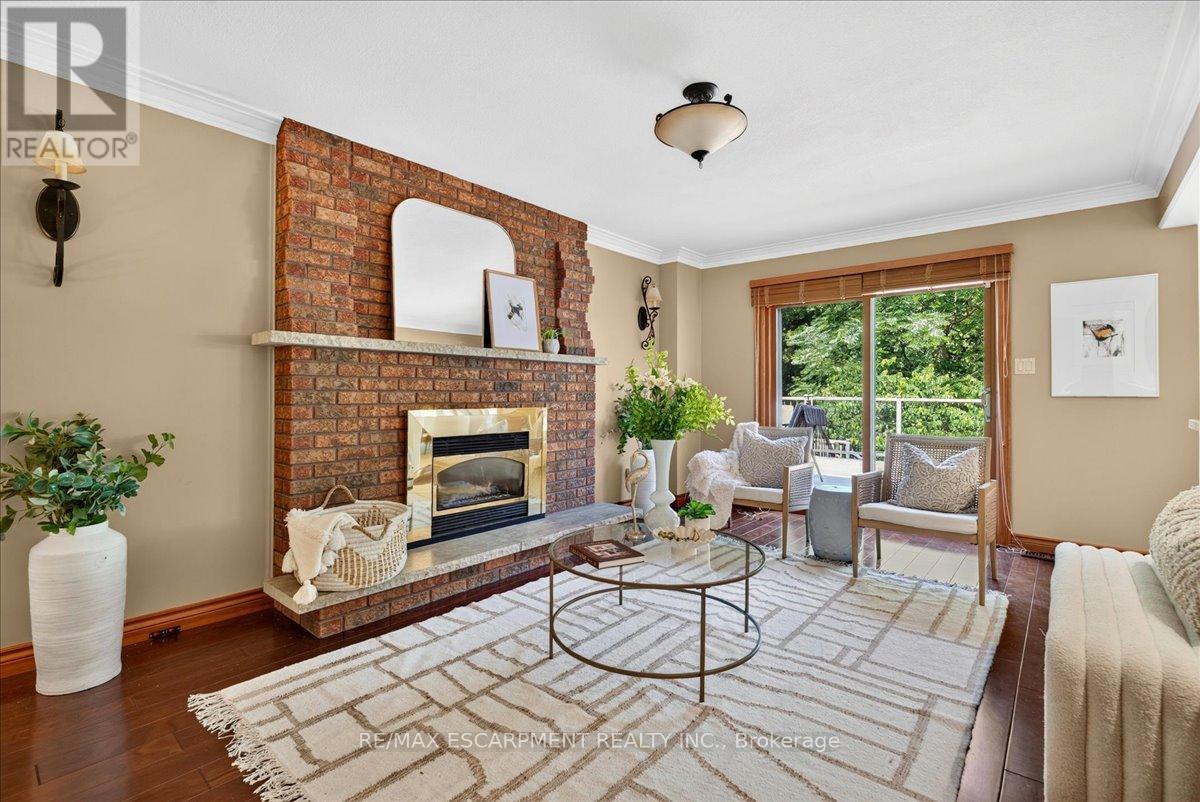 339 KINGSWAY PLACE - 15