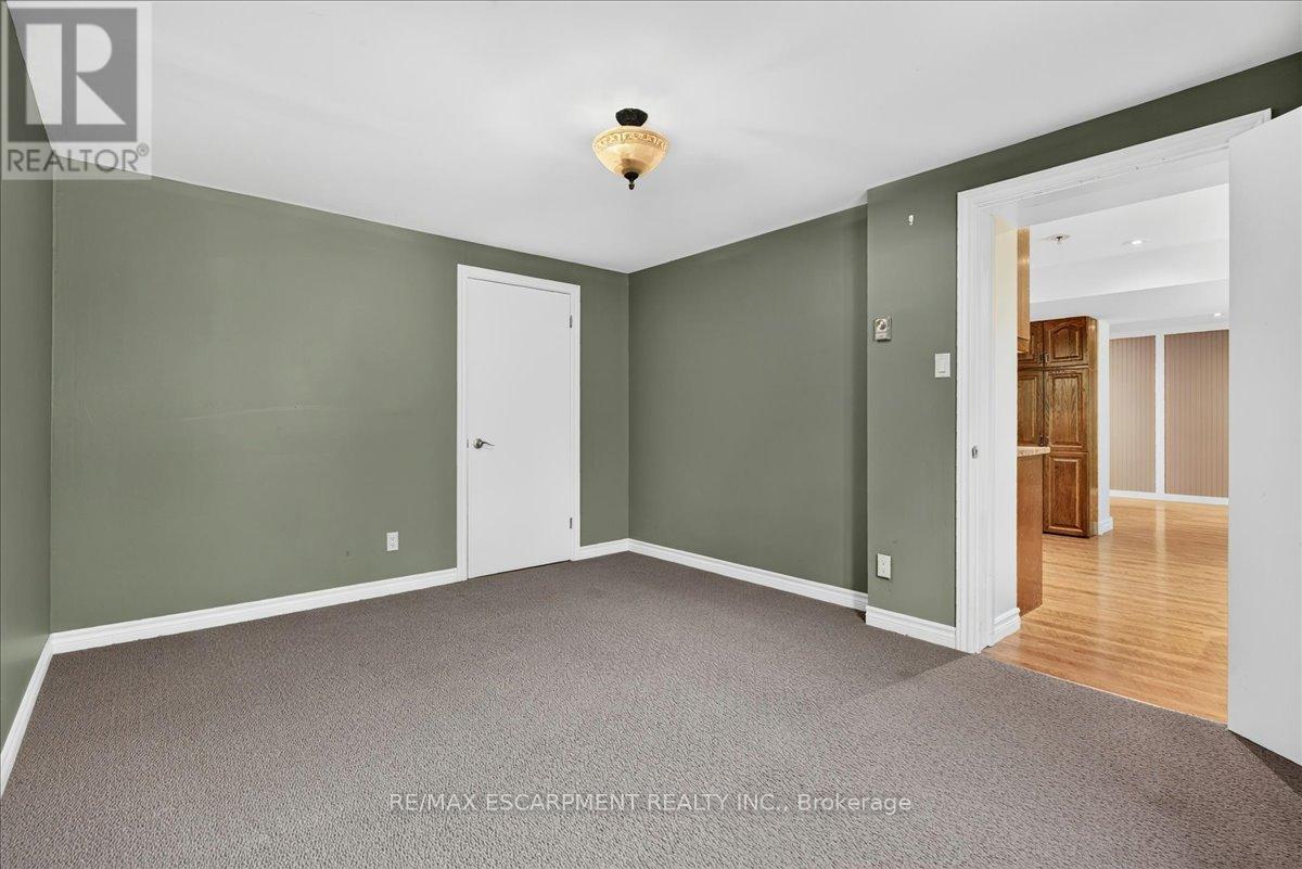 339 KINGSWAY PLACE - 34