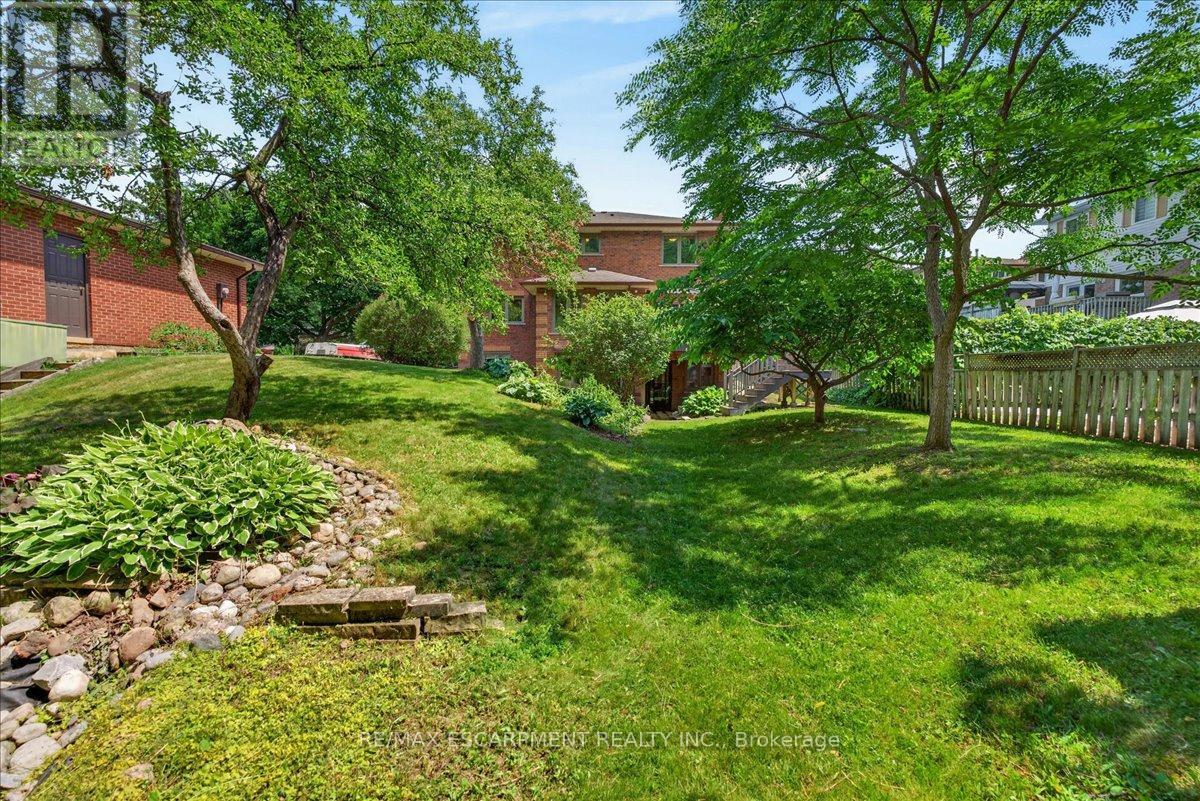 339 KINGSWAY PLACE - 36