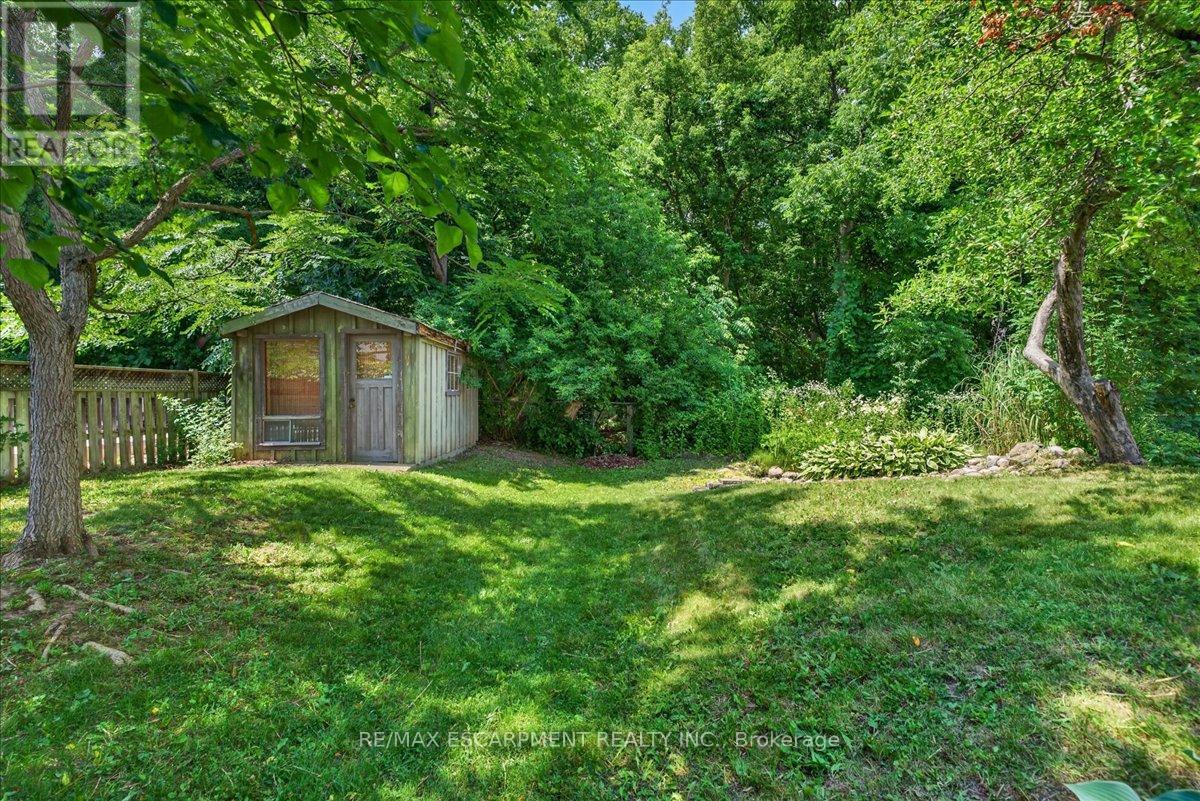 339 KINGSWAY PLACE - 39