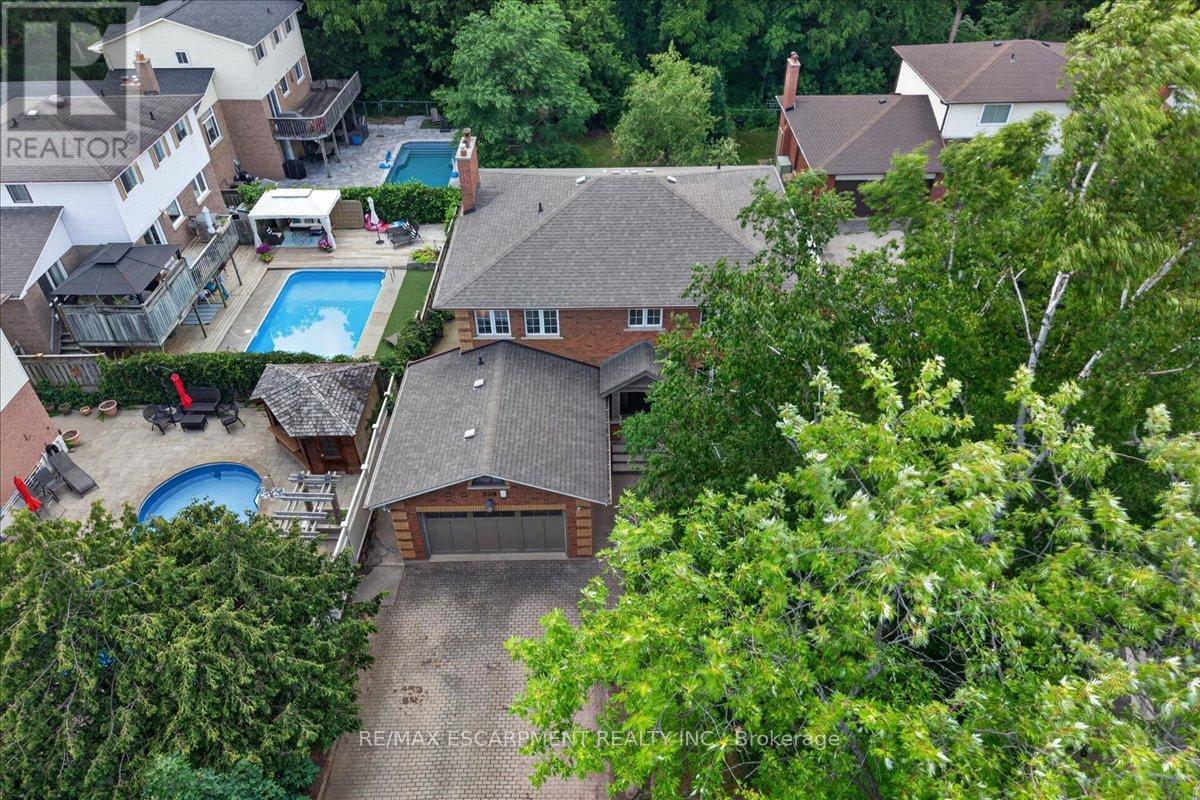 339 KINGSWAY PLACE - 41