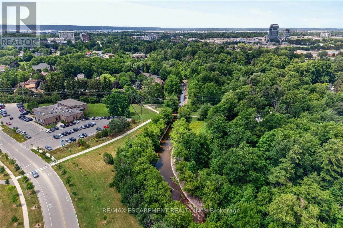 339 KINGSWAY PLACE - 46