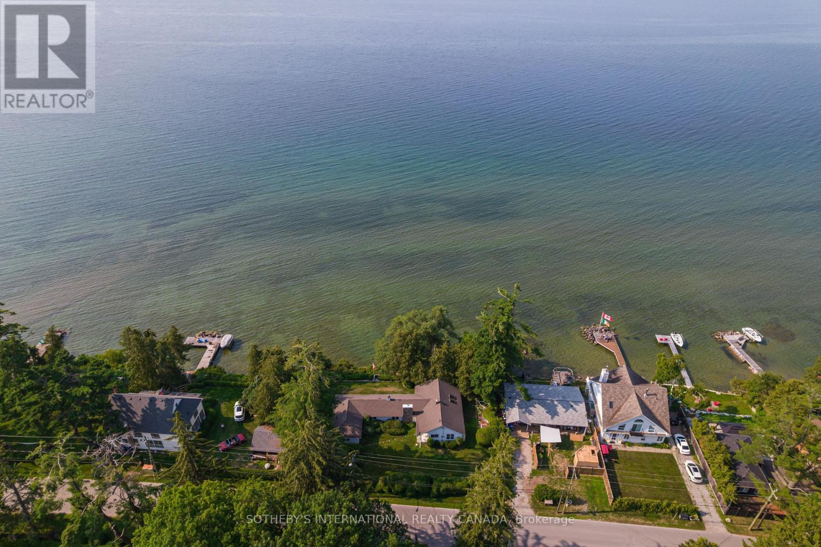 104 HEDGE ROAD - 8
