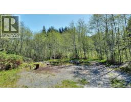 1017 Oliview Dr, Hyde Creek, BC V0N2R0 Photo 16