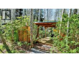 1017 Oliview Dr, Hyde Creek, BC V0N2R0 Photo 11