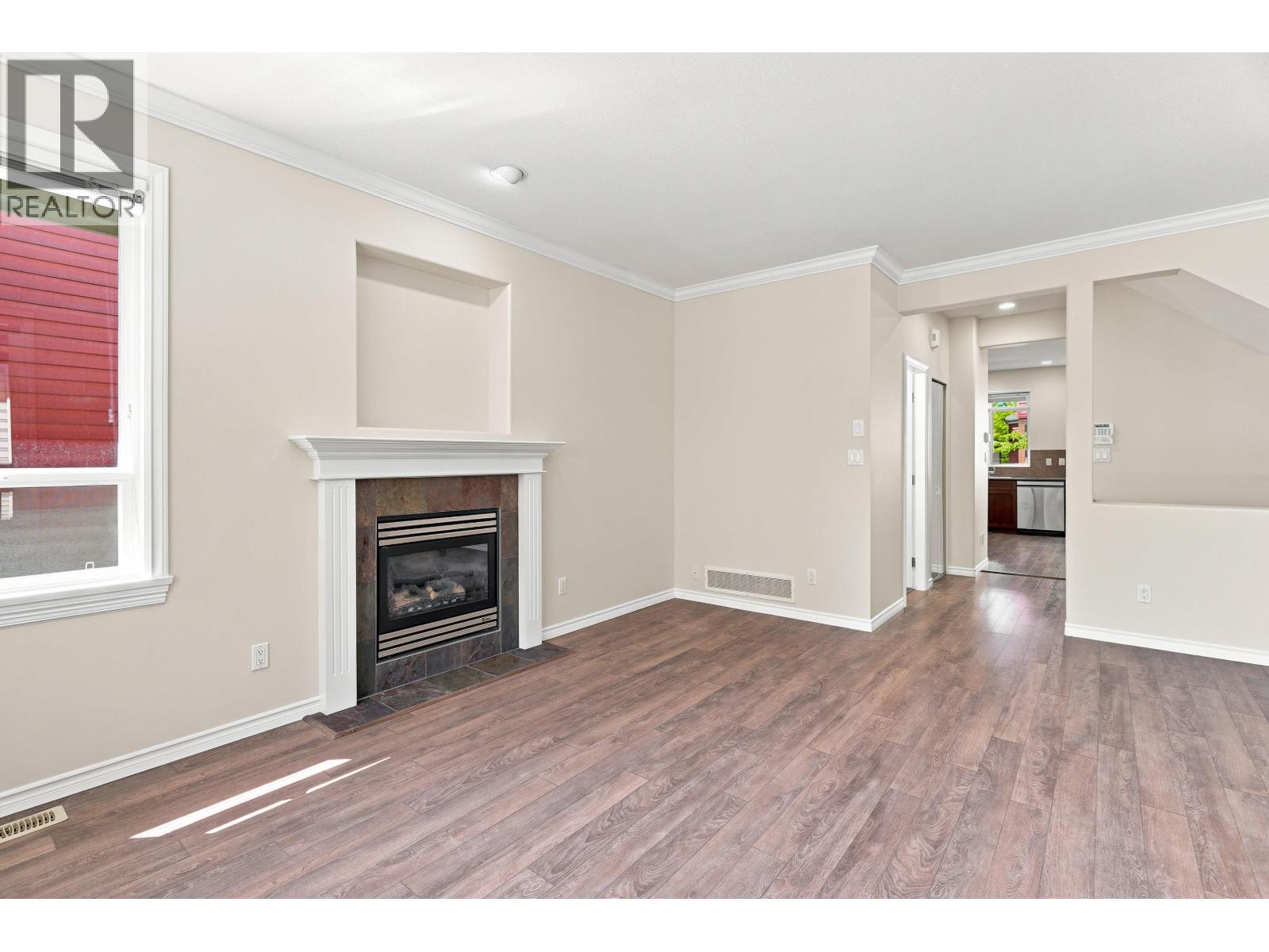 8 2281 ARGUE STREET, Port Coquitlam