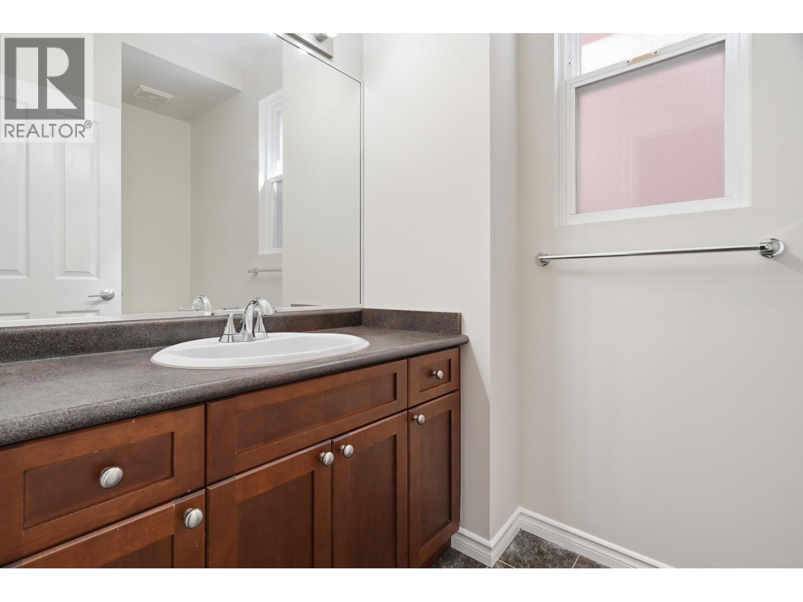 8 2281 ARGUE STREET, Port Coquitlam