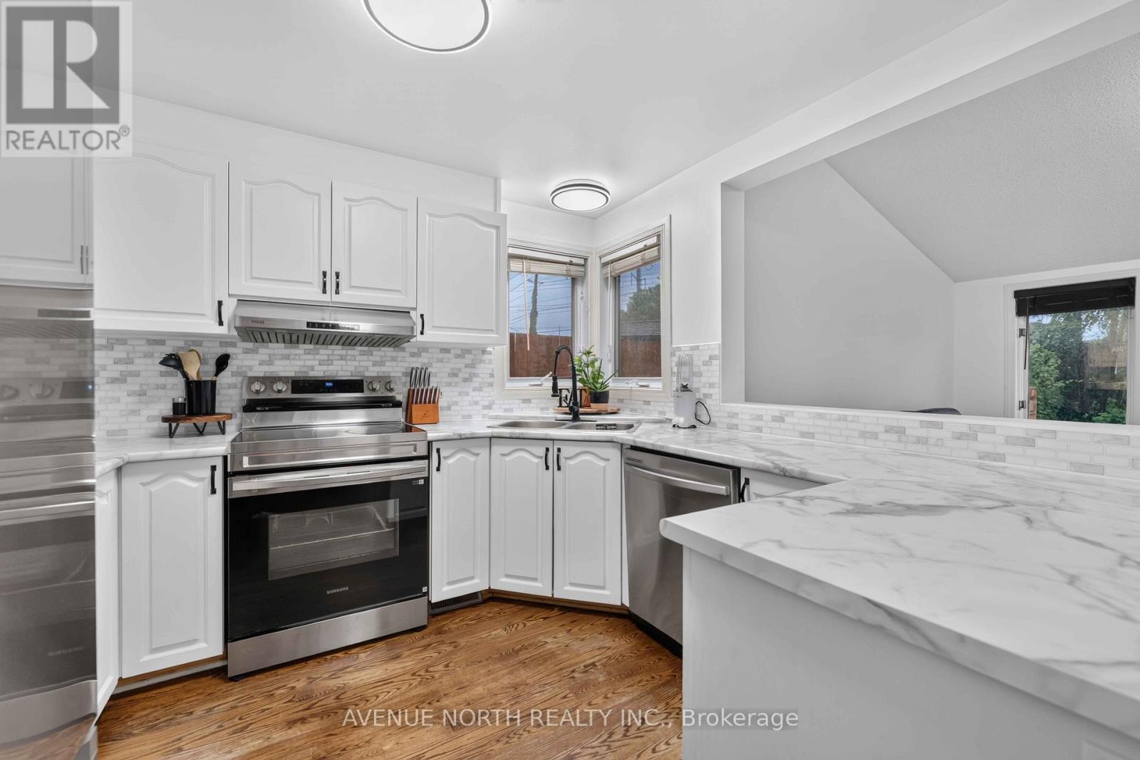3 Bed, 4 Bath House for Rent in Ottawa – 678 THICKET WAY, Ottawa – MLS# X13611016 - Image 9