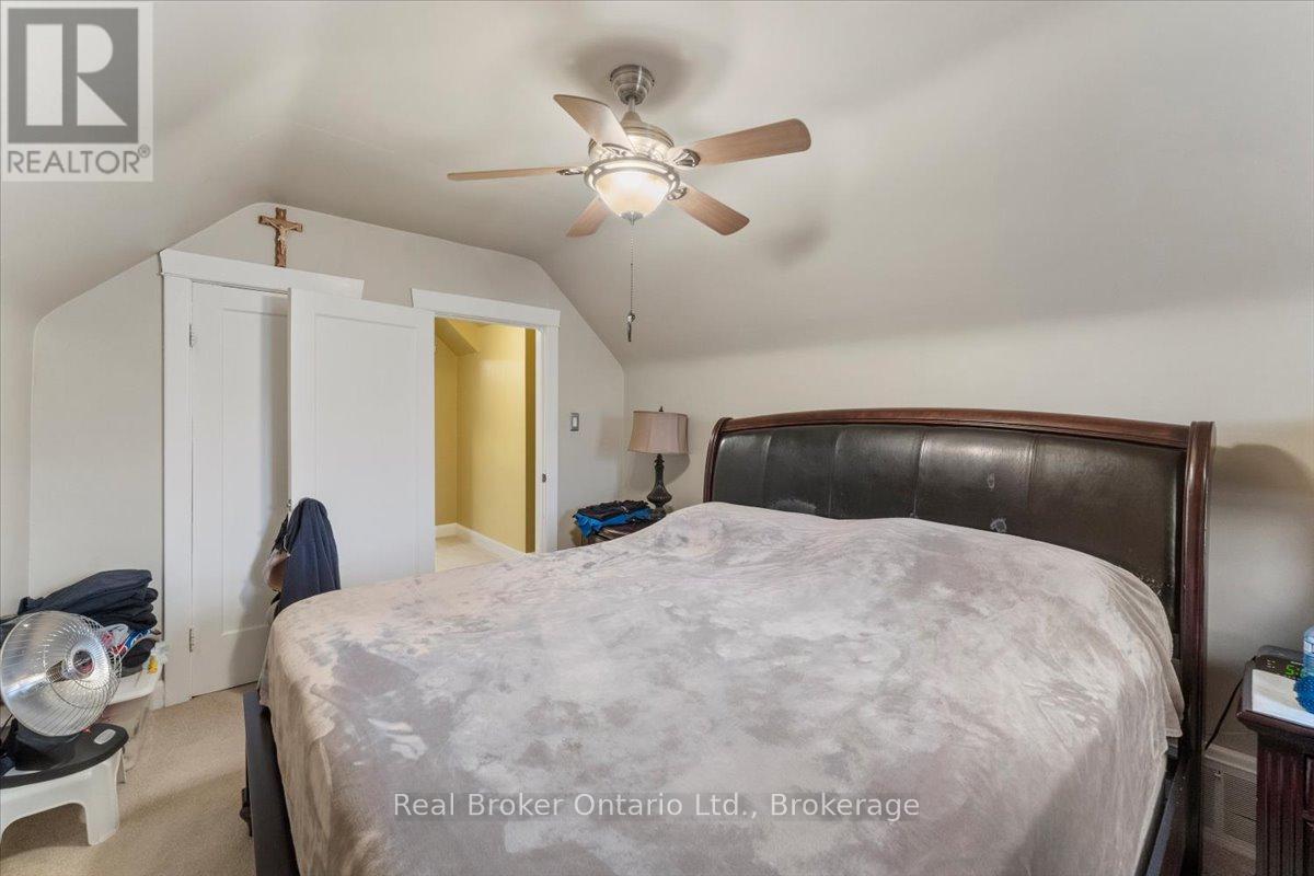 193 HUXLEY AVENUE S - 26