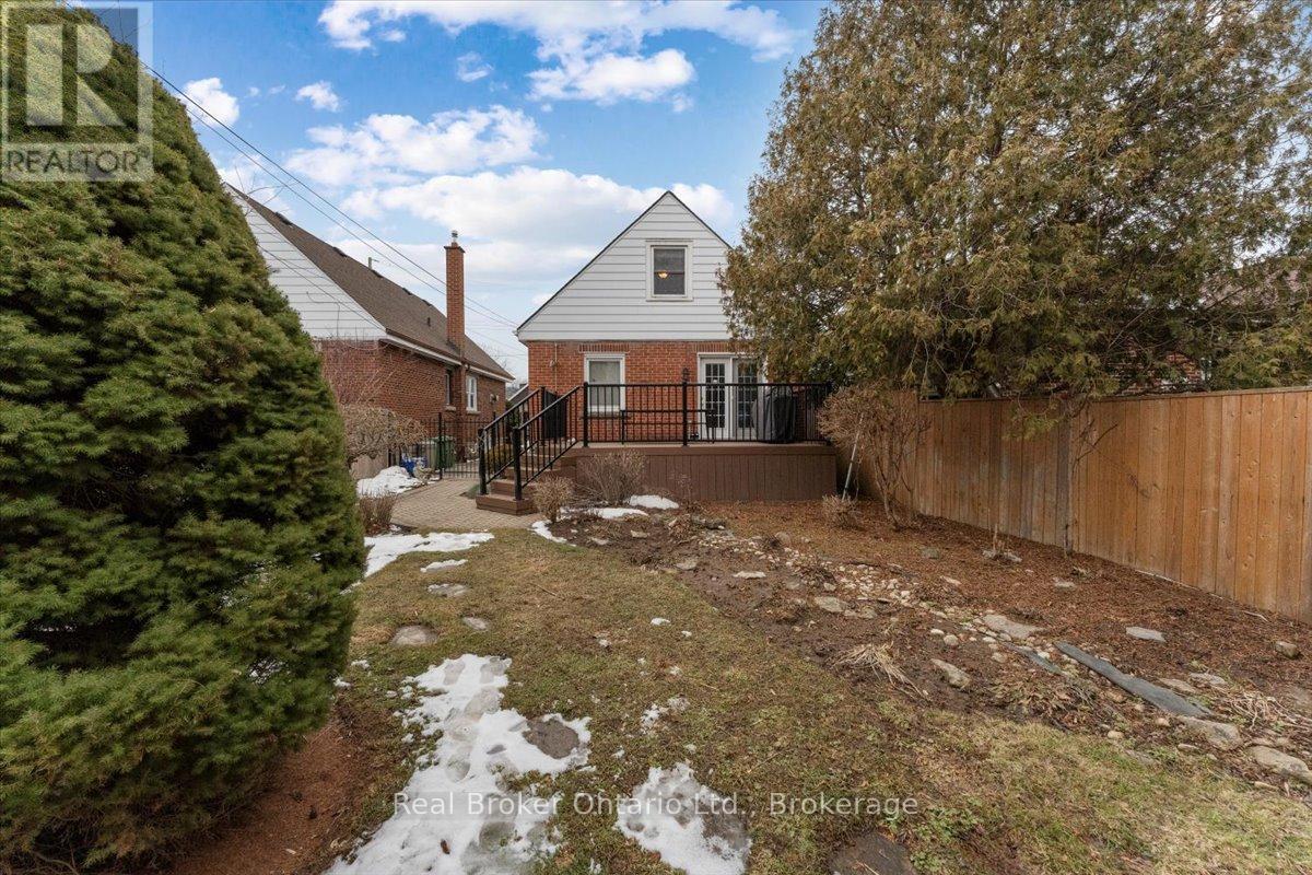 193 HUXLEY AVENUE S - 45