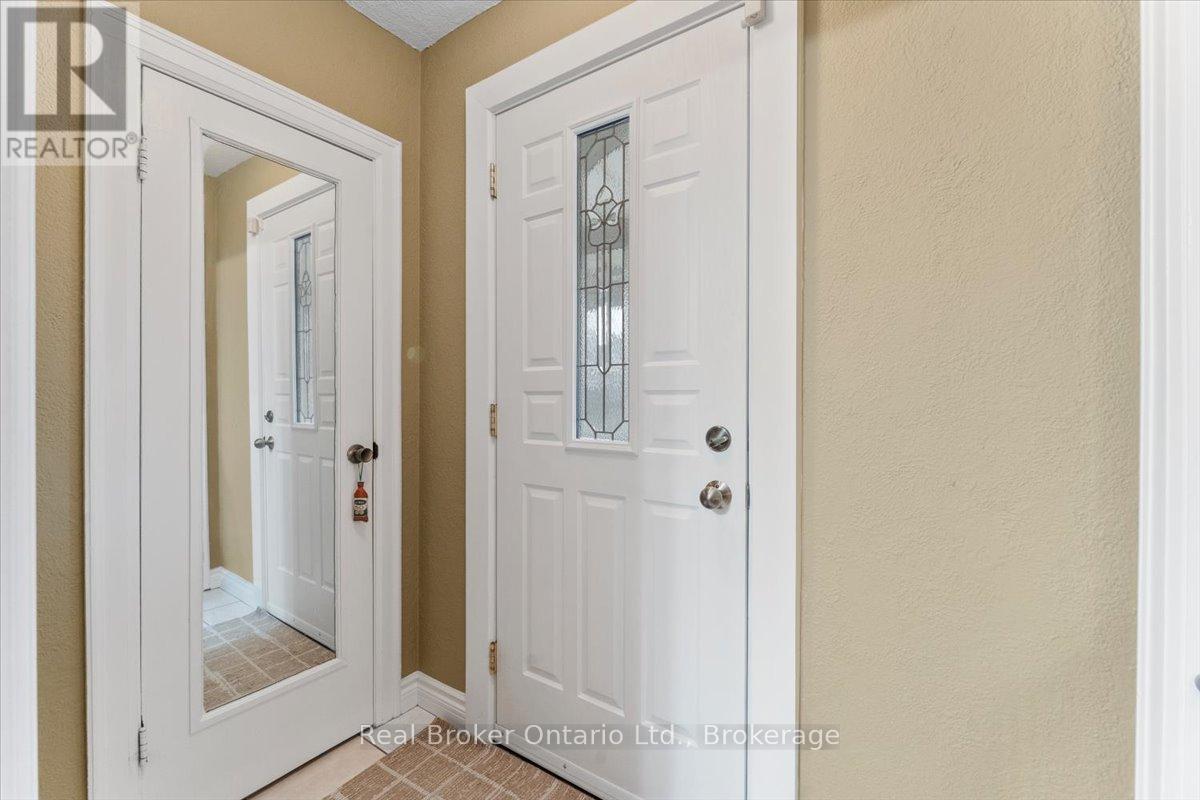193 HUXLEY AVENUE S - 5