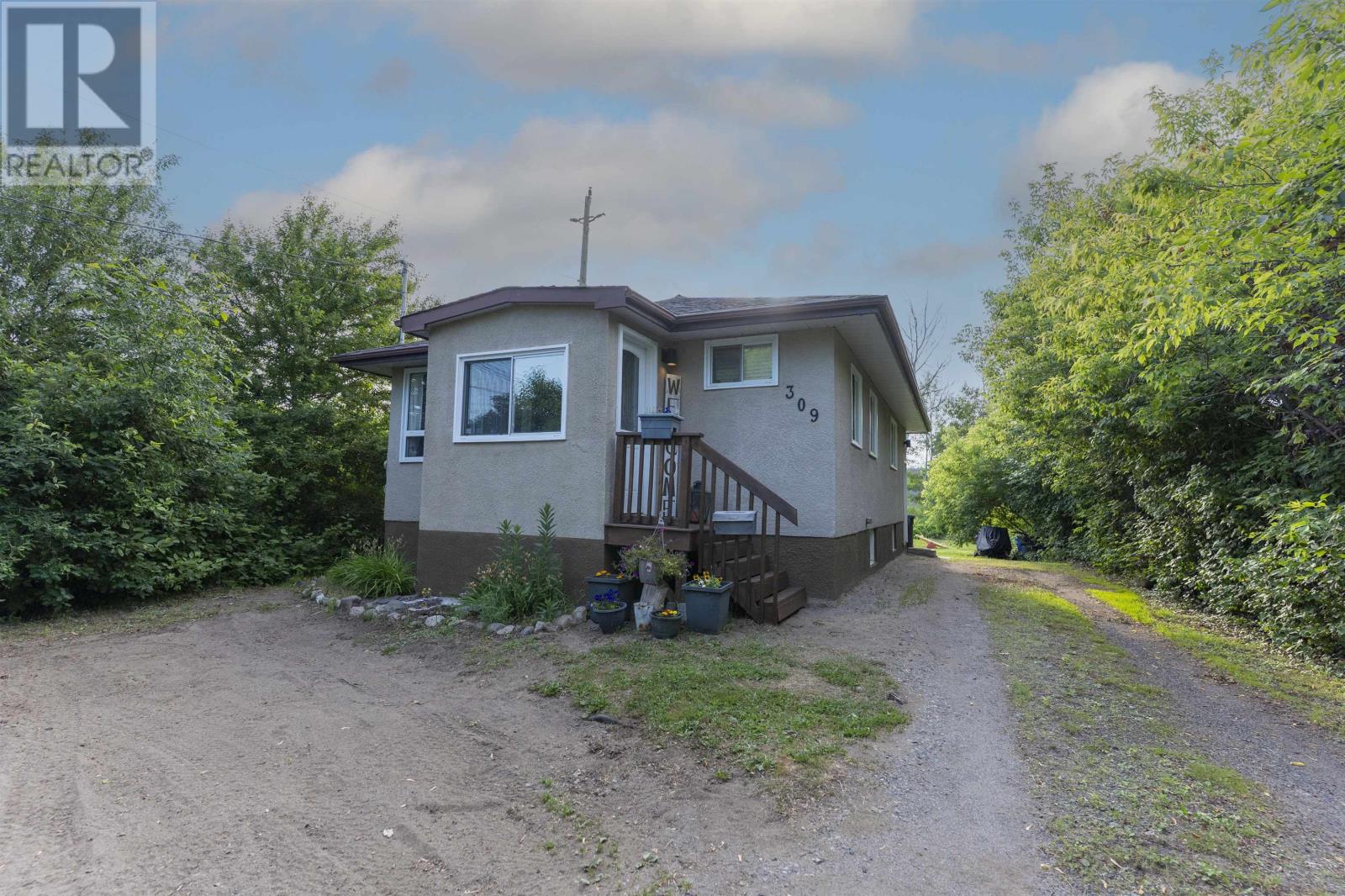 309 Ontario ST - 18