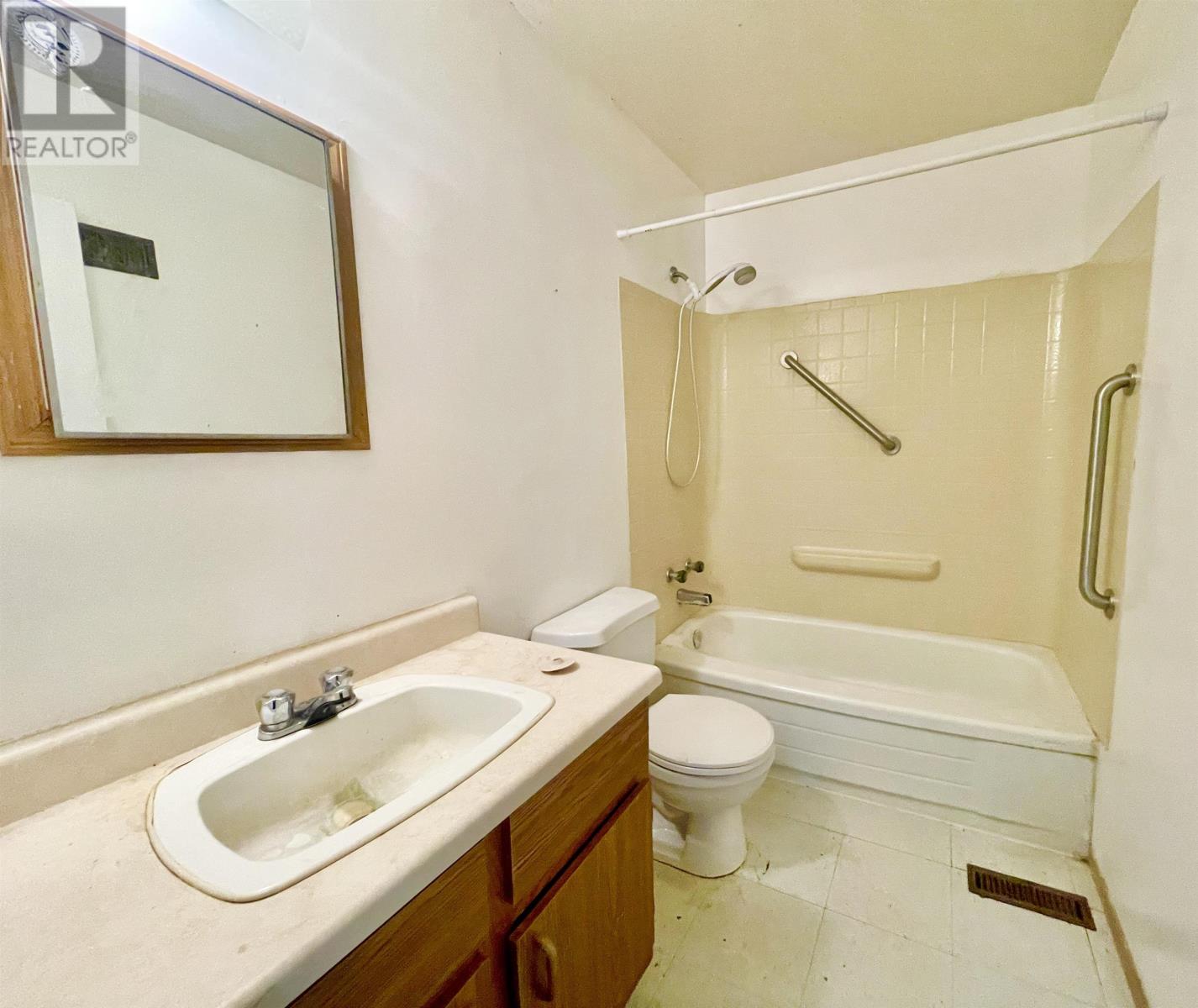20 Falls RD - Image 12