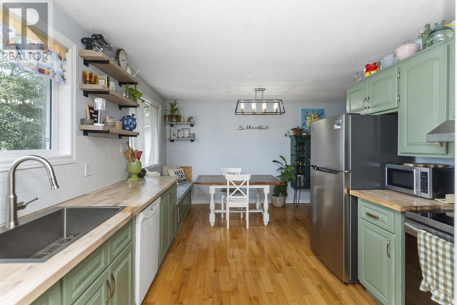 145 Conestoga ST - 9