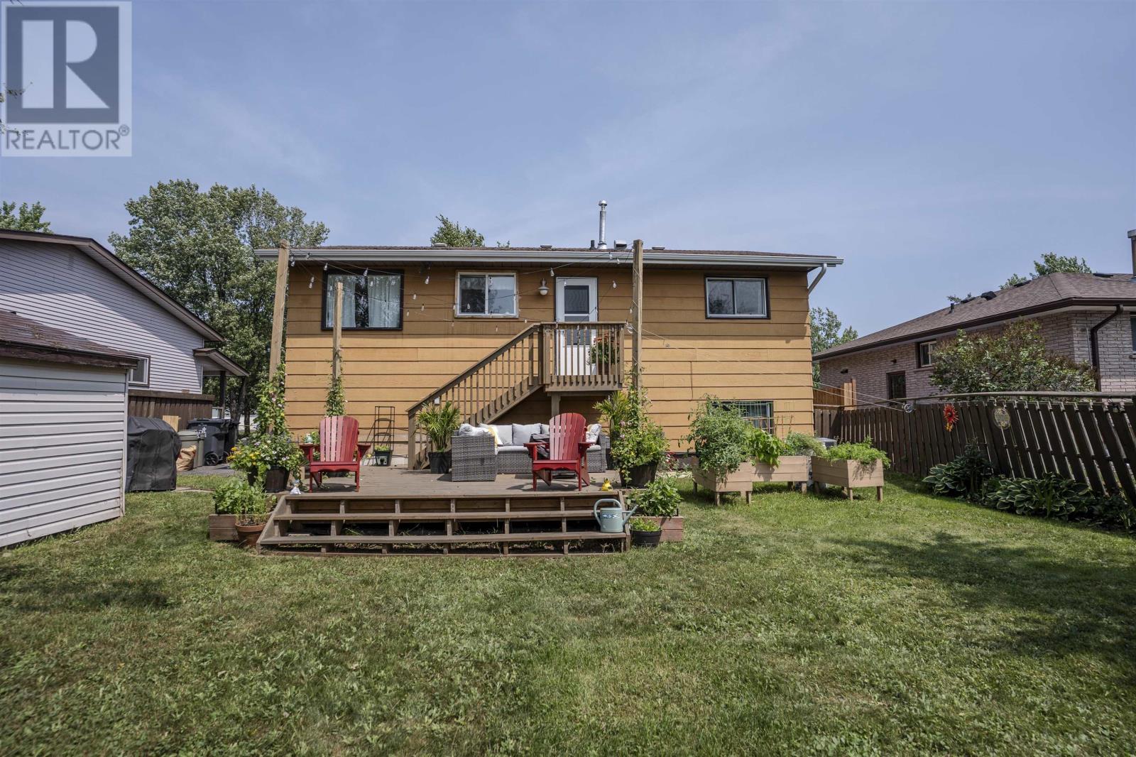 145 Conestoga ST - 31