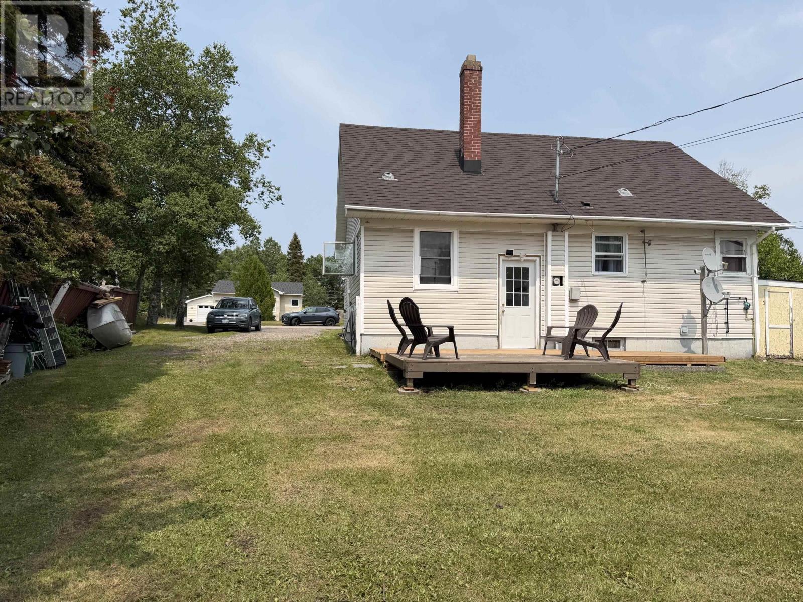 15 PRINCESS AVE - 37