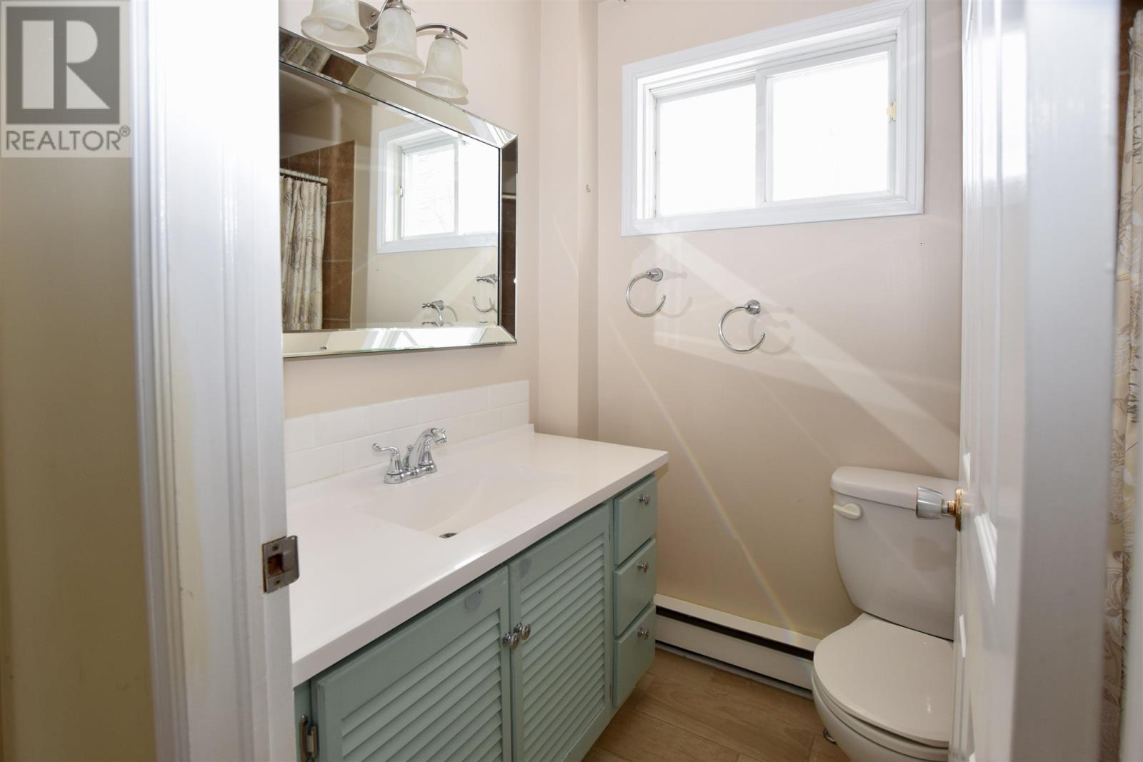 113 Rousseau CRES - 20