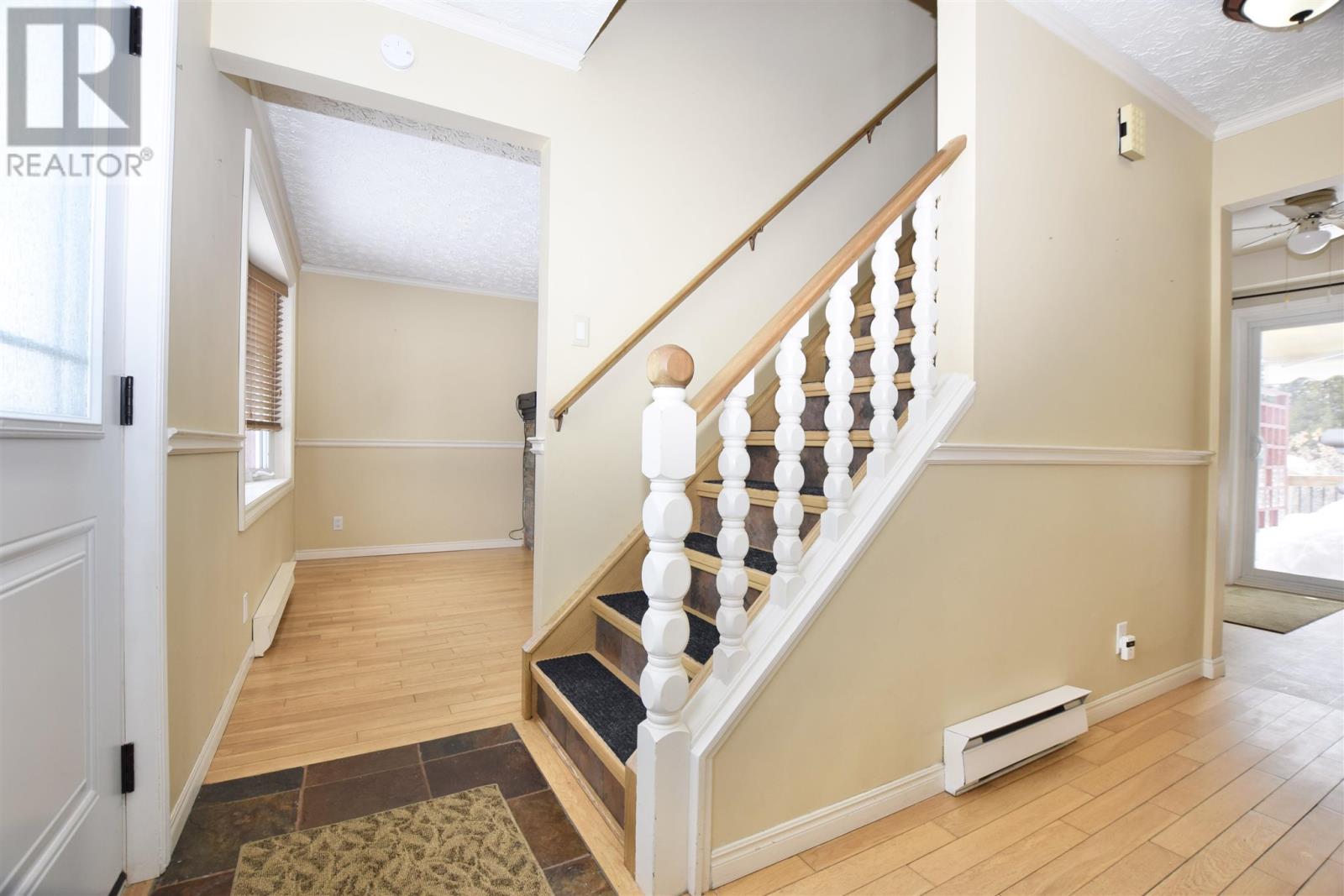 113 Rousseau CRES - 17