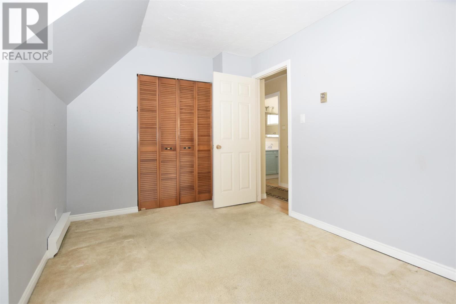 113 Rousseau CRES - 24