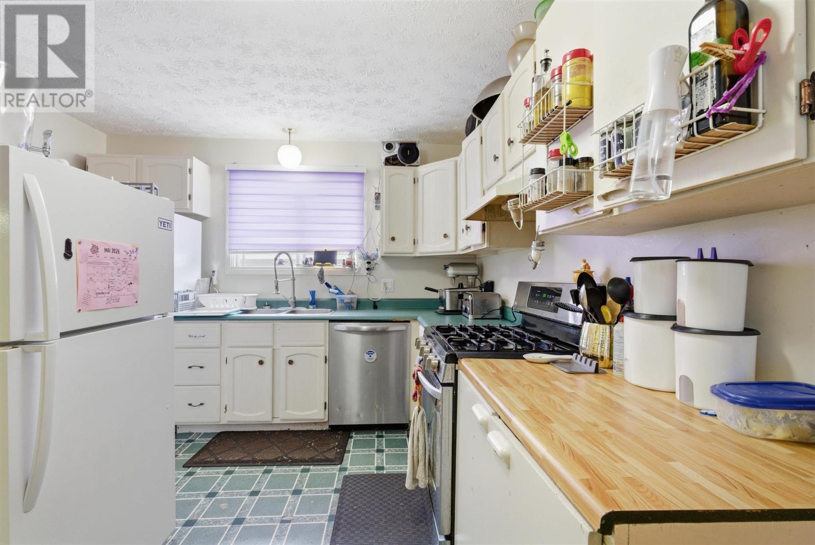 7 Schurm AVE - Image 12