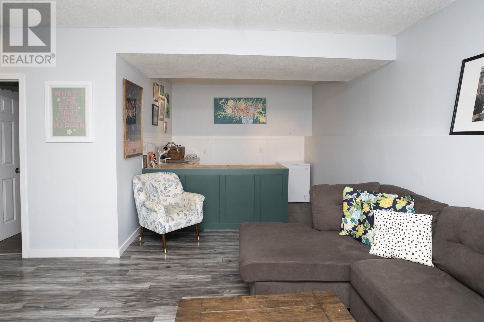 145 Conestoga ST - 21