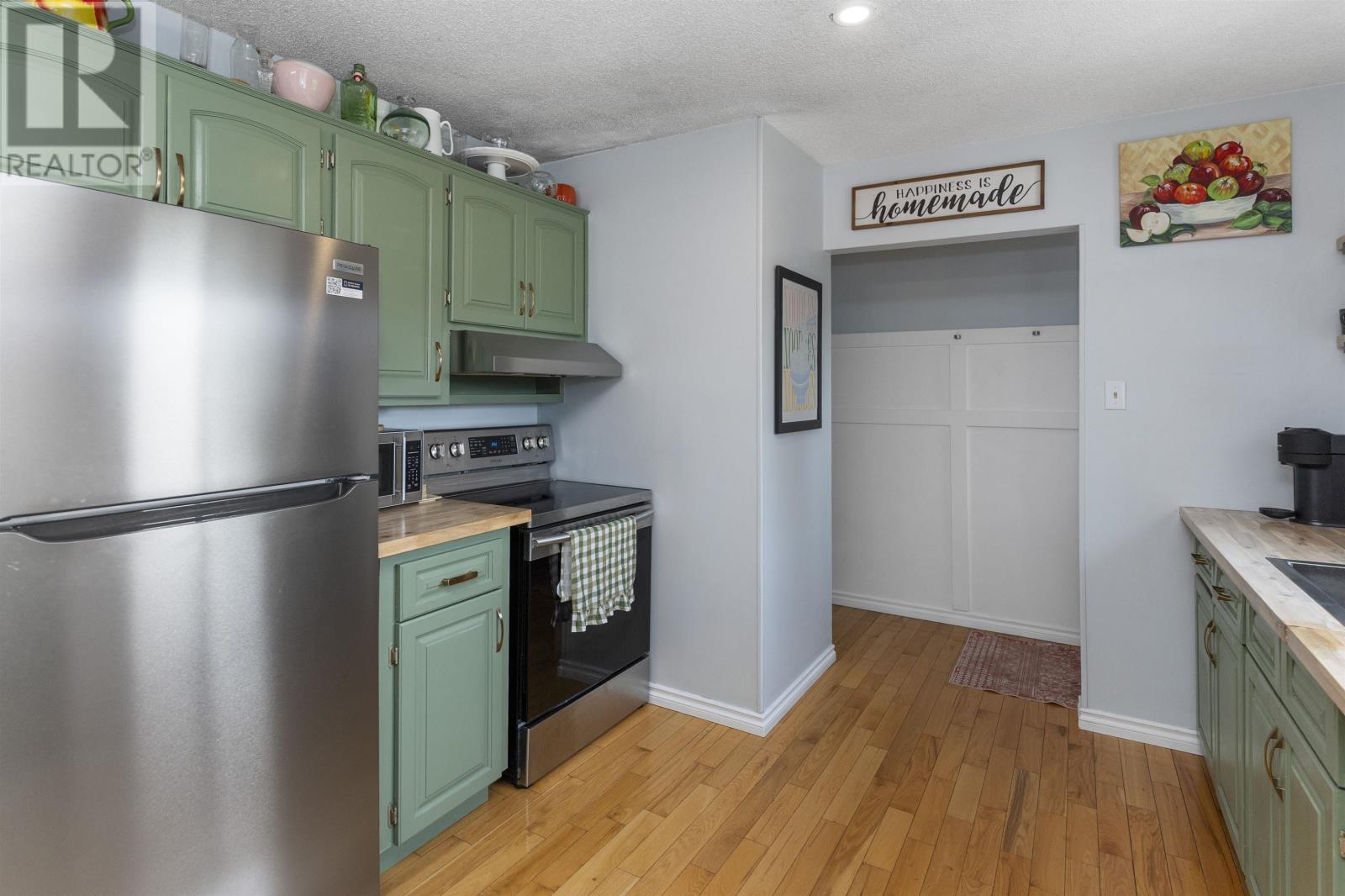 145 Conestoga ST - 11