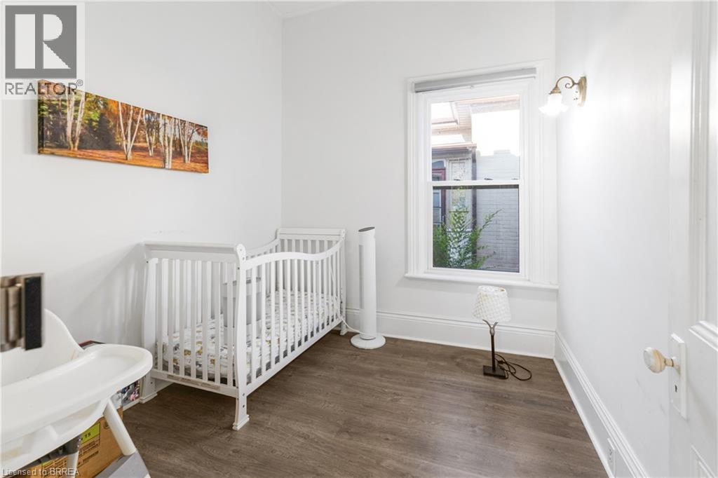 472 COLBORNE Street E - 12