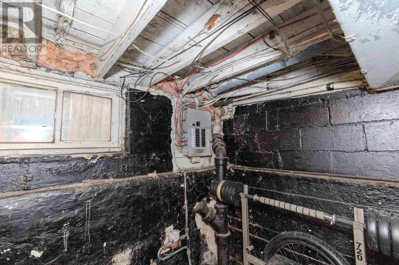 46 Edinburgh ST - 17