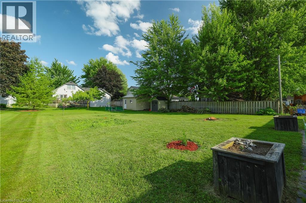 261 KING Street - 32