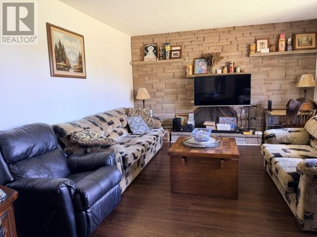 26145 Highway 17 E - 6