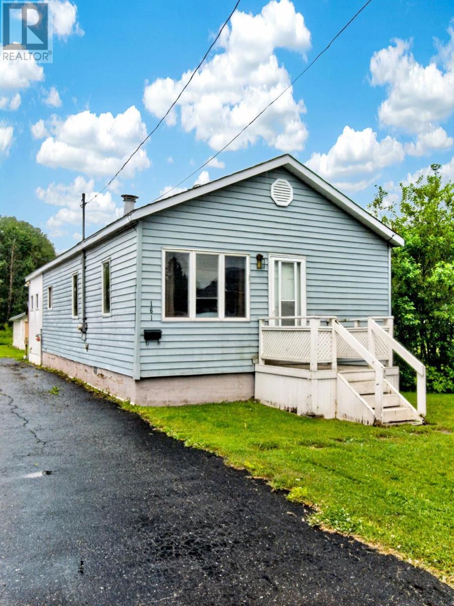 161 Churchill AVE - 1