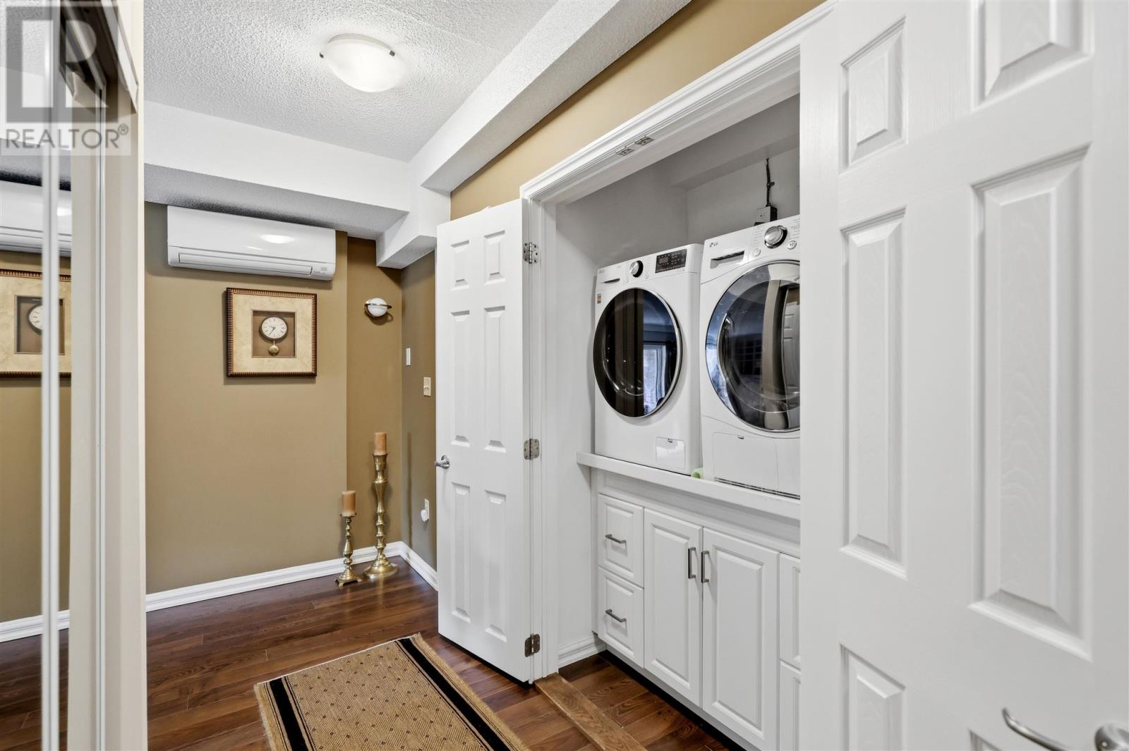 313 MacDonald AVE # 301 - 27