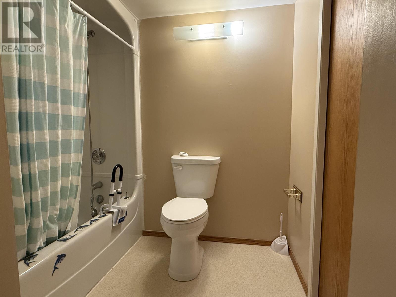 303 235 Leland Ave S - Image 9