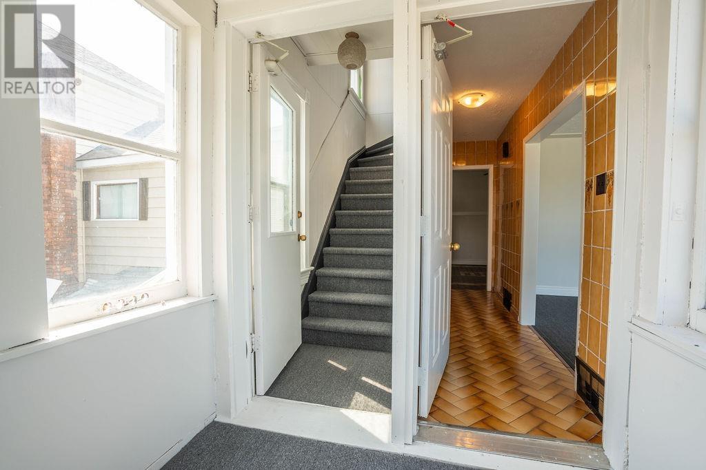 275 John ST - 30