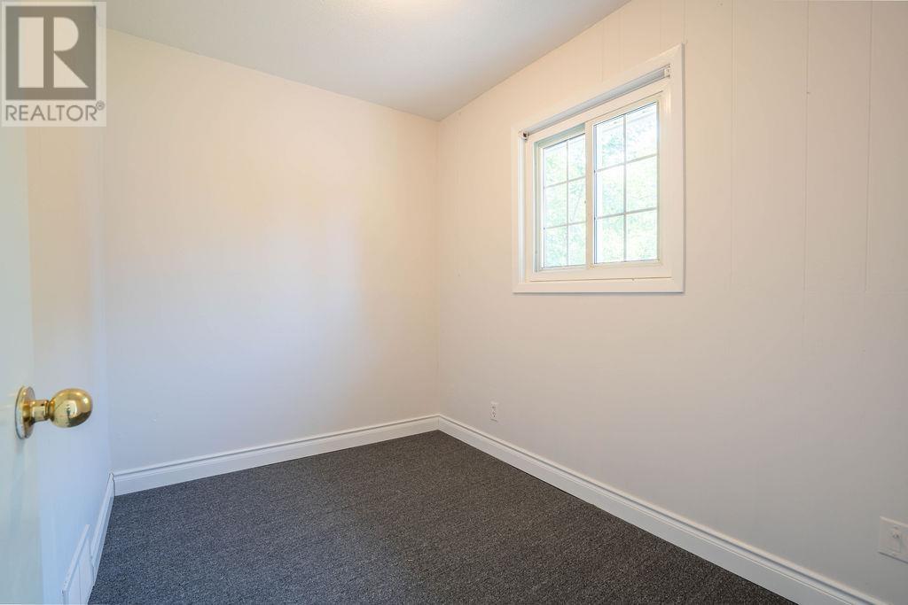 275 John ST - Image 24
